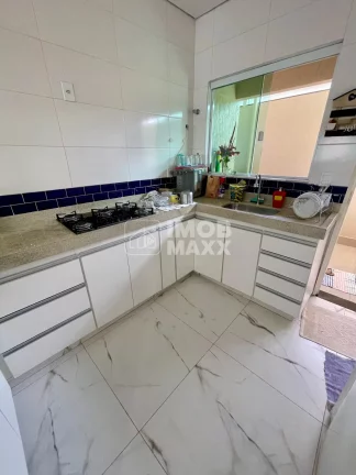 Imagem Casa à venda no Setor Habitacional Contagem, Brasília: 280m², 3 quartos, 1 suíte, 2 banheiros. R$670.000.
