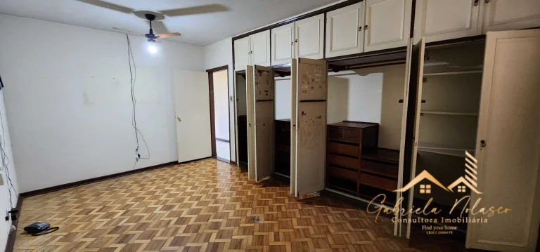 Imagem Linda Casa no centro de Mogi Mirim com 4 dormitórios