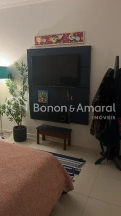 Imagem Esta charmosa casa térrea, com 104 m² de área construída, foi totalmente reformada para proporci...