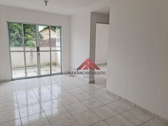 Imagem Ótimo apartamento térreo com ampla área externa e cozinha com armários no bairro do Sapé