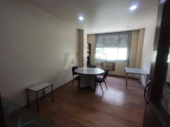 Imagem Andar Comercial à venda na Rio Branco, 290m2, Andar exclusivo, com 9 salas.