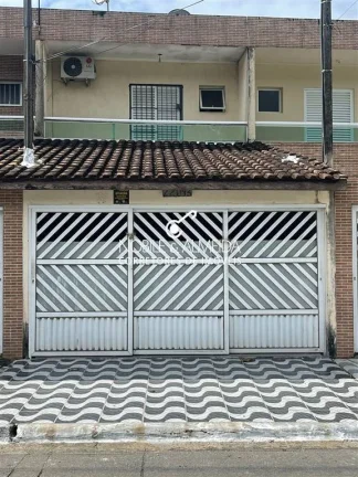 Sobrado individual, 2 vagas garagem.