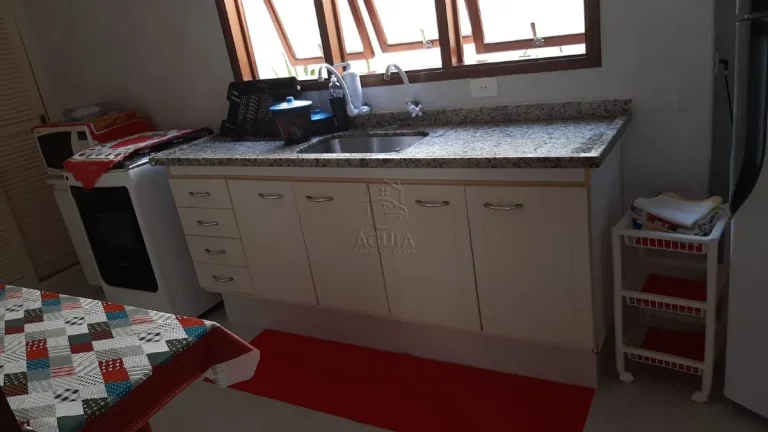 Imagem Casa em condomínio a venda na praia do Lazaro em Ubatuba!