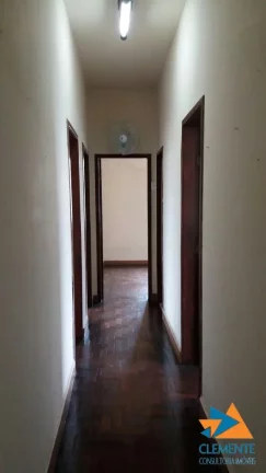 Imagem EXCELENTE CASA PARA FINS COMERCIAIS E RESIDENCIAL