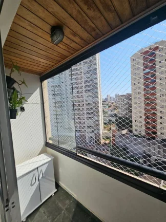 Imagem Apartamento com sacada na Chácara Inglesa