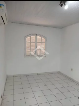 Imagem Casa Duplex de 4 Quartos para locação no Bairro São Francisco, Niterói