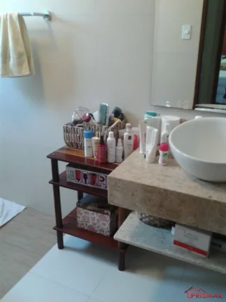 Imagem 2 dormitorios 1 suite 1 vaga 1 quadra da praia
