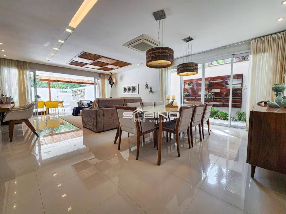 Imagem Belíssima casa à venda na Riviera de São Lourenço - Bertioga SP | 5 Dormitórios | 5 Suítes | 390 m² de área útil.