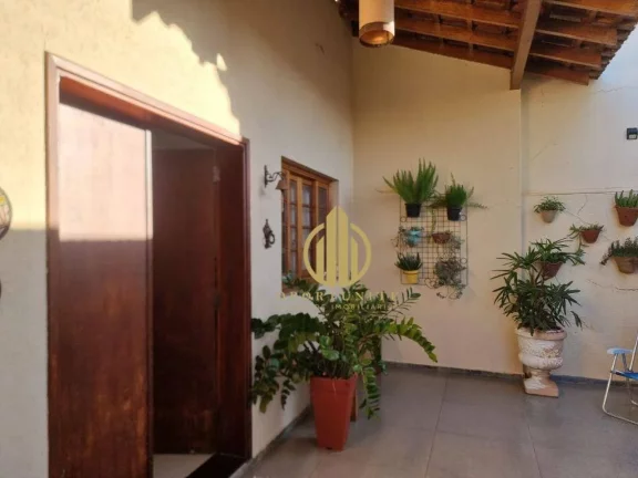 Imagem Casa com 3 dormitórios à venda, com piscina 220 m² por R$ 680.000 - Parque Residencial Lagoinha - Ribeirão Preto/SP