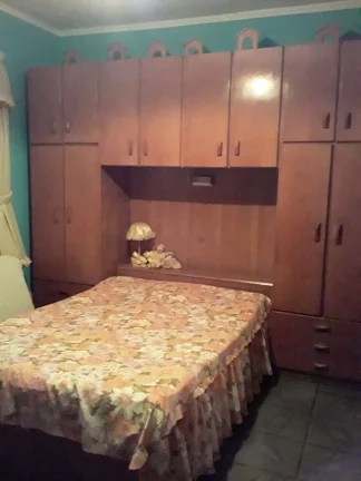 Imagem Casa Santo André - 243M², 5 Dorms, Cozinha, Edícula, 1 Vaga, Próximo Escolas, Supermercado.