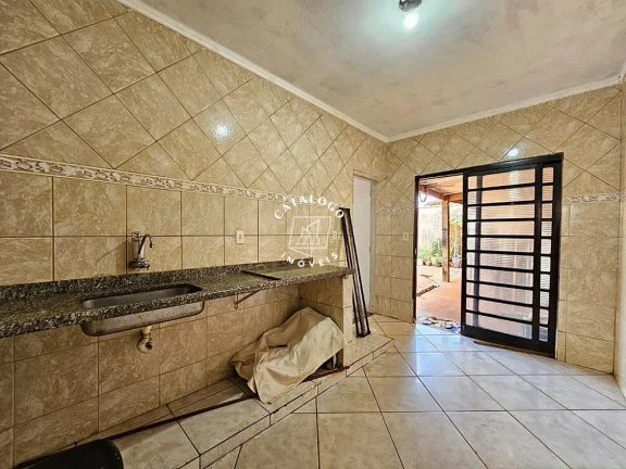 Imagem Casa a Venda no bairro Jardim Orestes Lopes de Camargo - Ribeirão Preto, SP