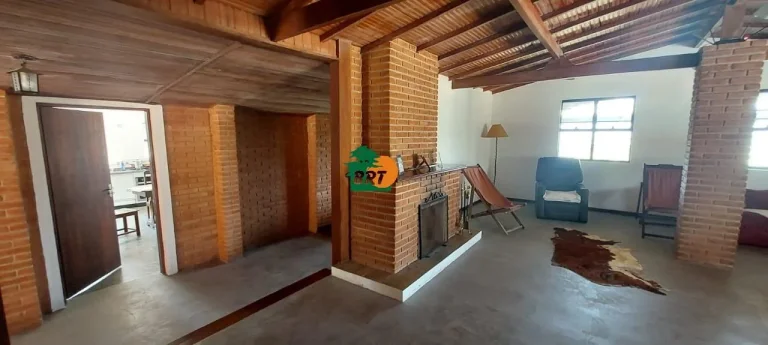 Imagem Sítio para Venda em São Roque, Vila Darcy Penteado (mailasqui), 4 dormitórios, 2 suítes, 1 banheiro