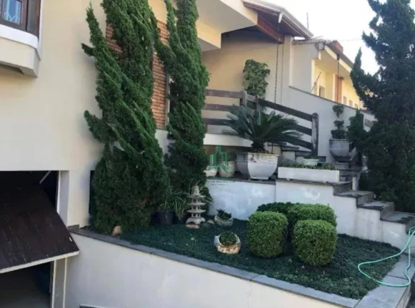 Imagem Sobrado com 4 dormitórios à venda, 430 m² por R$ 1.950.000,00 - Vila Galvão - Guarulhos/SP