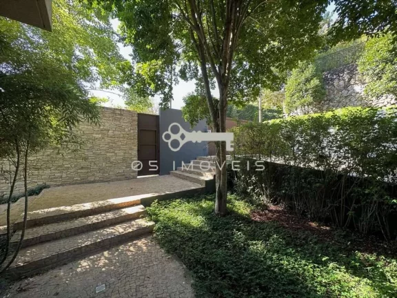 Imagem Cond.Vila de São Fernando casa impecável! Adega, gourmet, piscina, academia