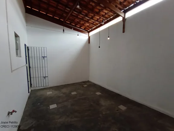 Imagem Super loja com 114 m² disponível para locação na principal avenida comercial de Peruíbe.