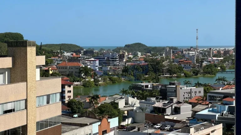 Imagem Apartamento á venda com 3 dormitórios no centro de Torres/RS