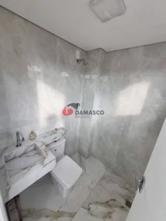 Imagem Sobrado à venda 3 Quartos, 3 Suites, 4 Vagas, Campestre, Santo André - SP