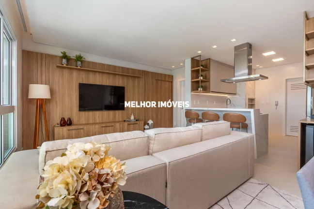 Imagem Apartamento à venda com 4 quartos sendo 2 suítes e 2 vagas de garagem localizado em Balneário Camboriú