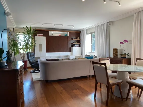 Imagem Apartamento 222 M², 1 por andar, 4Q, 4 Suítes, 6 Banheiros, 3 Vagas, Varanda, Lavabo, Piscina, Salão de Festas, Vista 360º protegida.