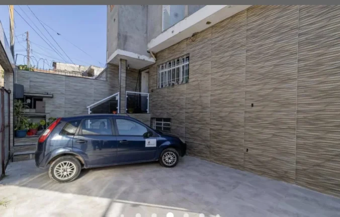 Imagem Sobrado Amplo para Venda - 4 Dormitórios (2 Suítes)