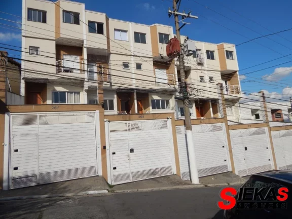 Imagem Casa à venda na Penha, São Paulo-SP com 3 quartos, 3 suítes e 6 vagas de garagem!