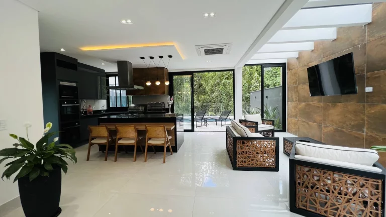 Imagem Casa nova à venda Riviera de São Lourenço mod. 24 finamente decorada