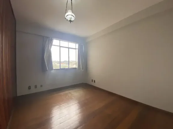 Imagem Amplo Apartamento com 4 quartos, próximo à Faculdade de Medicina