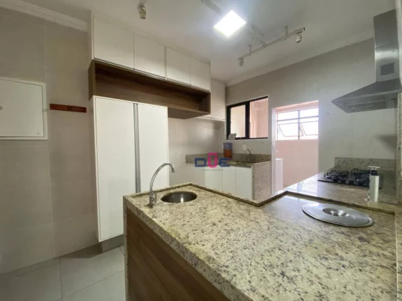 Imagem Apartamento com 3 dormitórios à venda, 134 m² por R$ 950.000,00 - Pompéia - Santos/SP