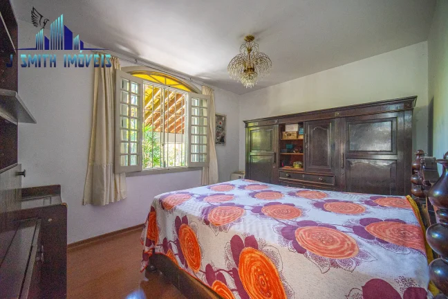 Imagem Casa com 5 Suítes para venda, em rua fechada na Granja Viana - Cotia