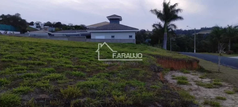 Imagem TERRENO À VENDA NO CONDOMÍNIO EM CONDOMINIO FECHADO EM ARAÇOIABA DE SERRA-SP.