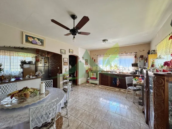Imagem Chácara à Venda em Atibaia – 4.560 m² com Piscina, Lago, e Área de Lazer Co