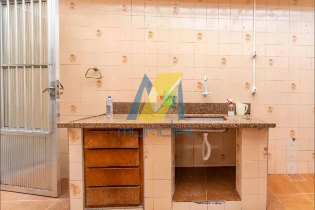 Imagem Casa com 3 Dormitórios, Sacada Gourmet com Churrasqueira e 2 Vagas