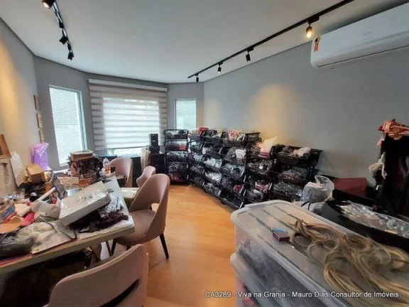 Imagem Casa com 4 suítes à venda, 185 m² por R$ 1.500.000 - Granja Viana.