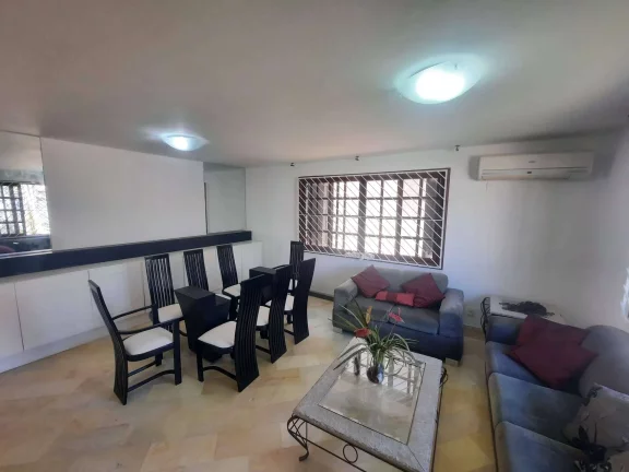 Imagem Casa à Venda, 195 m2, 3 Dormitórios(1S), 4 Vagas , Itacorubi, Florianópolis/SC