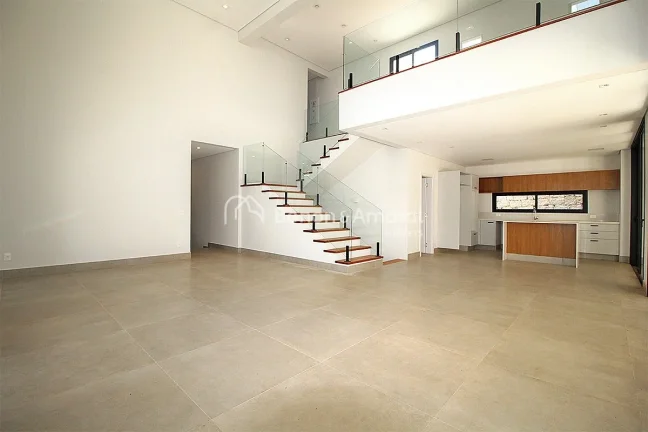 Imagem Linda casa, com arquitetura moderna e acabamento de alta qualidade em todos os ambientes. A residên...