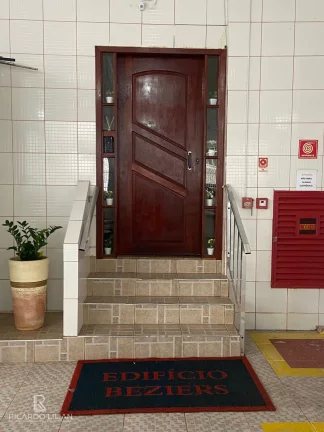 Imagem Apartamento no Canto do Forte a 3 quadras da praia - 1 dormitorio e uma vaga - A VENDA!!!