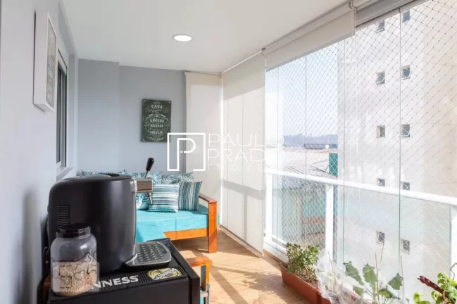 Imagem Este apartamento de 3 quartos, sendo 1 suíte, 2 salas, 2 banheiros, 2 vagas de garagem e incríveis 87,00 m2 para venda na Lapa