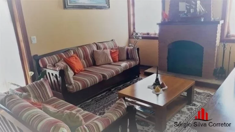 Imagem Casa a venda com 03 quartos em Vila Nova Suíça na Região do Portal.