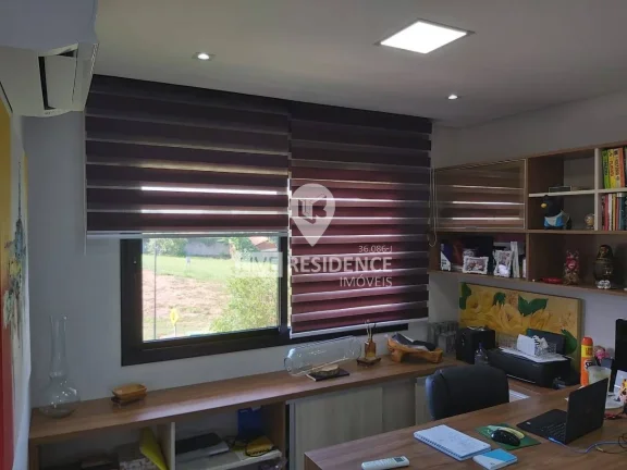 Imagem Imóvel de Luxo à Venda no Condomínio Village das Palmeiras