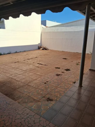 Imagem VENDE-SE CASA COM 03 DORMITORIOS ARAÇATUBA SP