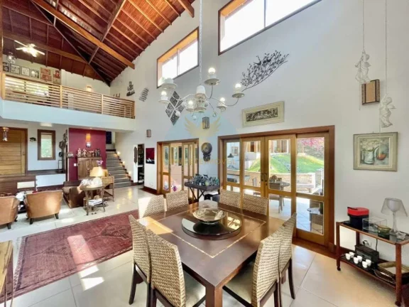 Imagem Casa em Condomínio a Venda no bairro Granja Viana - Carapicuíba, SP
