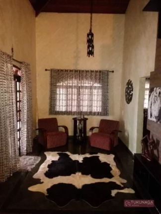 Imagem Chácara Alto Padrão - Condomínio - Igaratá - SP