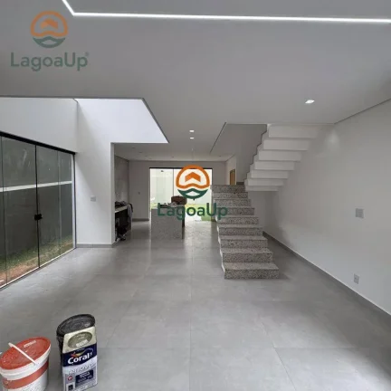 Imagem Casa com 3 dormitórios à venda, 166 m² por R$ 990.000,00 - Lundceia - Lagoa Santa/MG