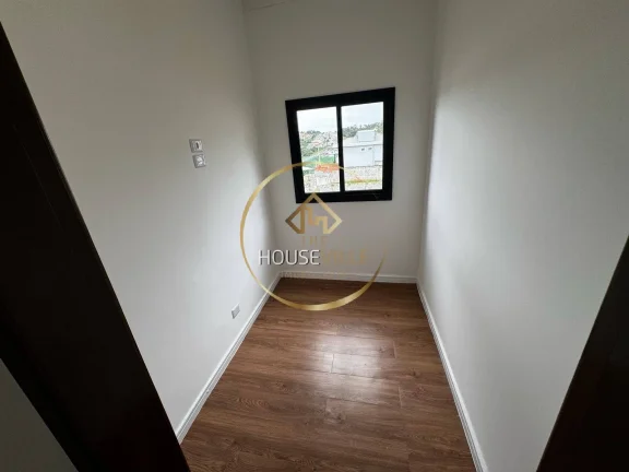 Imagem Casa Sobrado em condomínio, 4 Dormitórios( 3 suítes),Condomínio Mantiqueira
