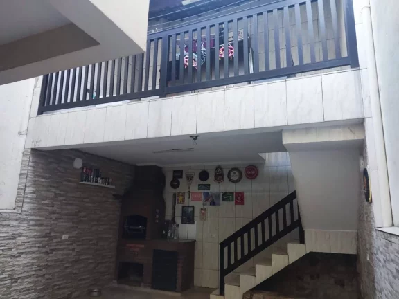 Imagem Sobrado Maravilhoso com 190 m² 3 Dormitorios sendo 1 Suite Estuda Permuta