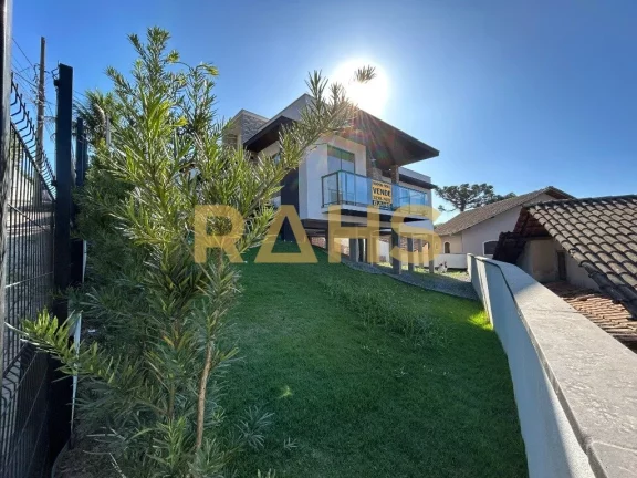 Linda casa recém construída com 1 suíte e 2 quartos, sacada com churrasqueira e 2 vagas de garage...