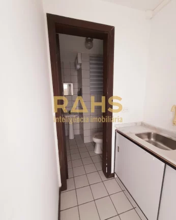 Imagem Salas Conjugadas para Fins Comerciais em Joinville, no Centro, Edifício Empresarial Hannover Ótimo...