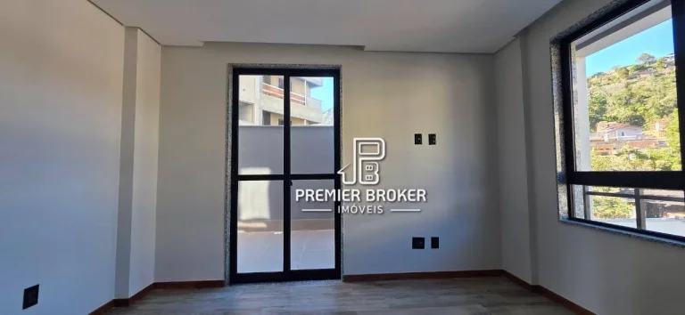 Imagem Apartamento Garden com 3 dormitórios à venda, 146 m² por R$ 950.000 - Alto - Teresópolis/RJ