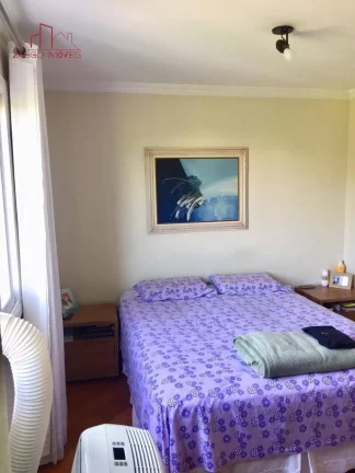 Imagem Belíssima Casa em condomínio fechado no Horto do Ipê -308m²