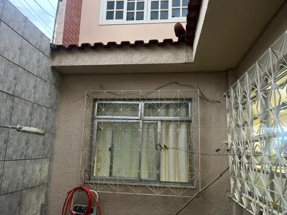 Imagem Casa para Venda em Rio de Janeiro, Campo Grande, 3 dormitórios, 1 suíte, 2 banheiros, 1 vaga